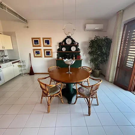 Mediterraneo Apartment *